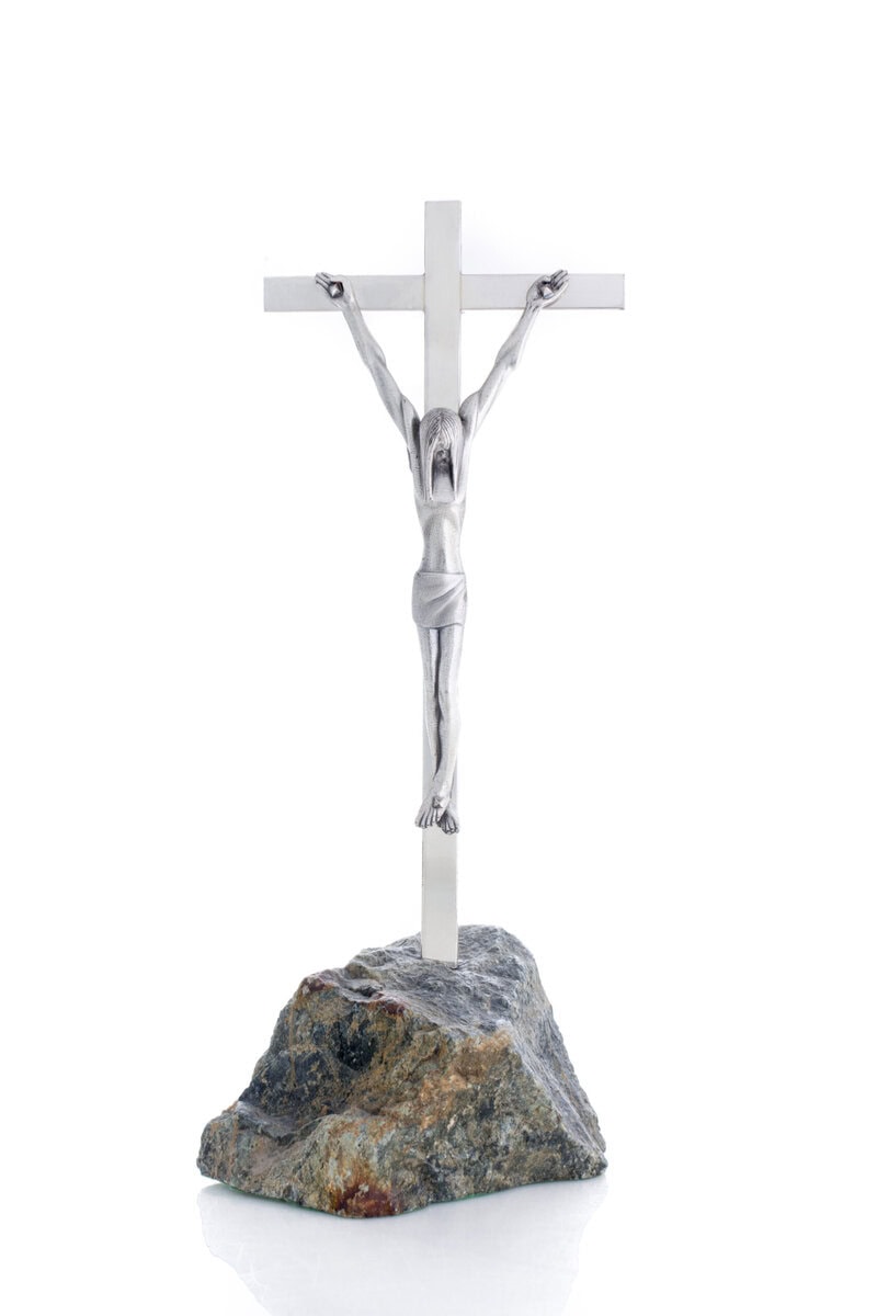 Crucifijo moderno.