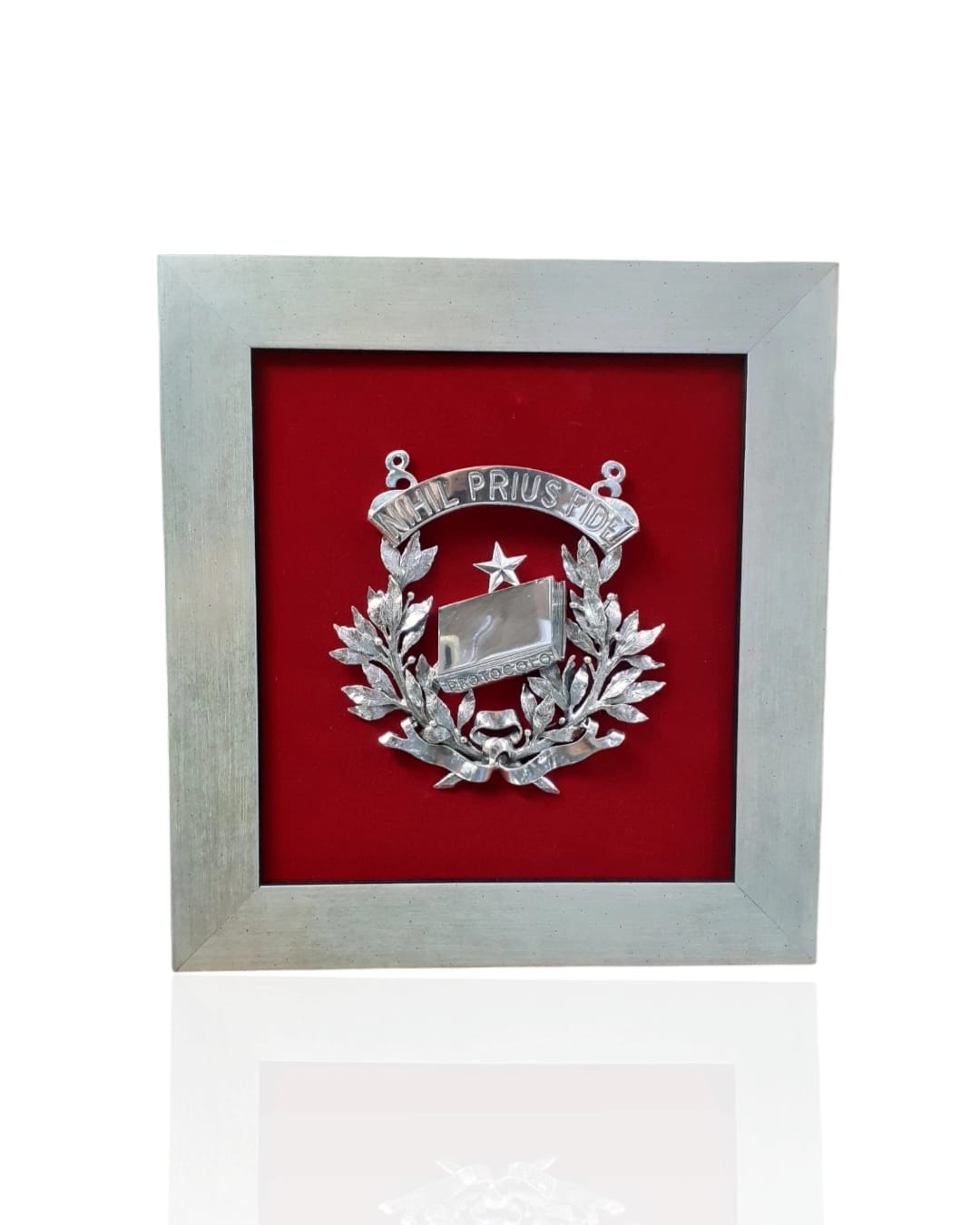 Escudo de Notaría. Plateado